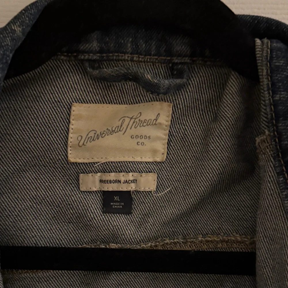 Universal Thread Dark Blue Denim Jacket - Picture 2 of 2